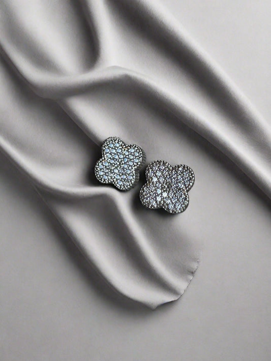 Clover Earring White Rhodium